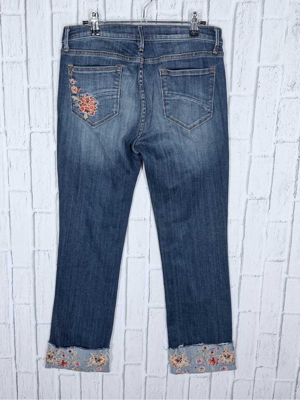 🌸 Driftwood Colette Classic Fit Embroidered Cuff Jeans Size 29